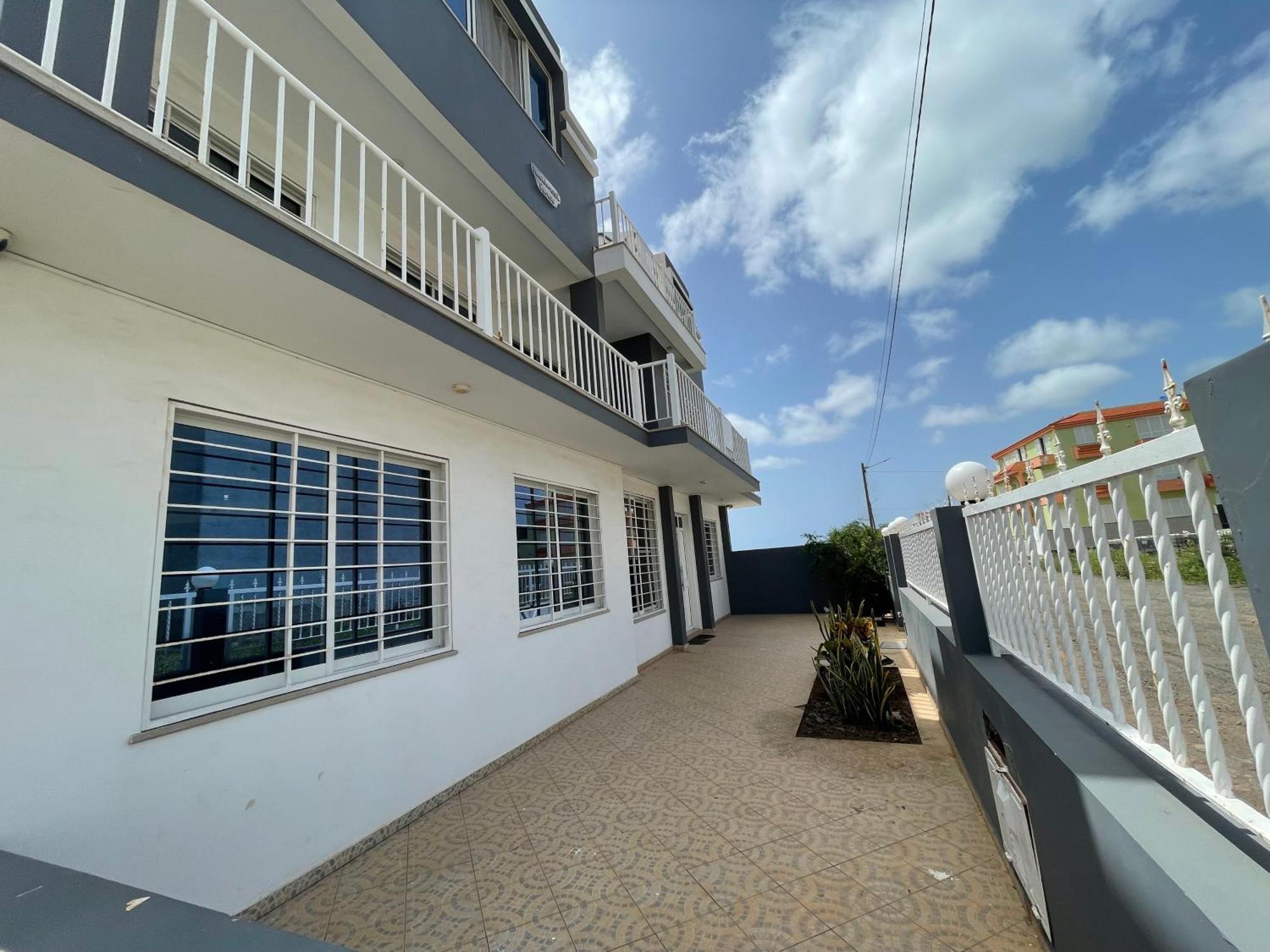 פראייה Villa Residencial Eunice מראה חיצוני תמונה